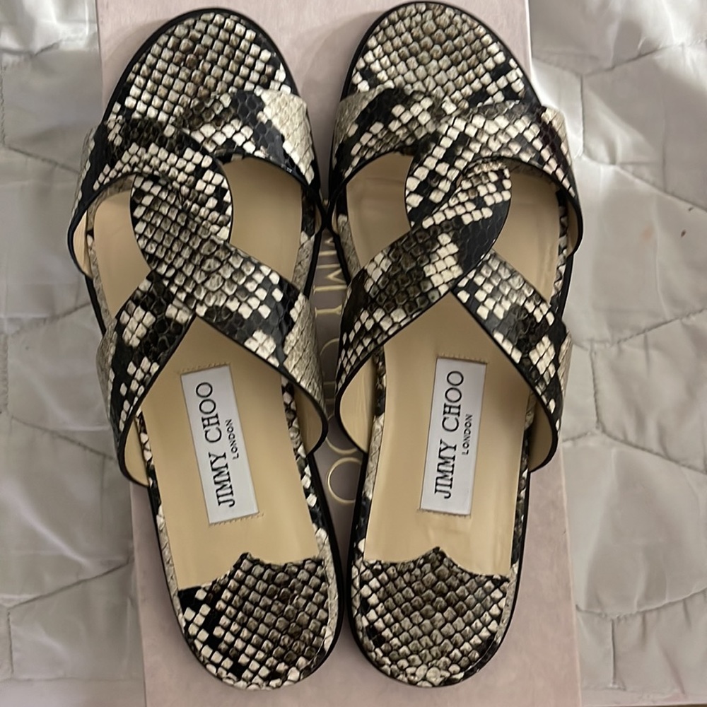 Brand new JIMMY CHOO
Atia Snake-Print Flat Slide Sandals - Picture 5 of 6